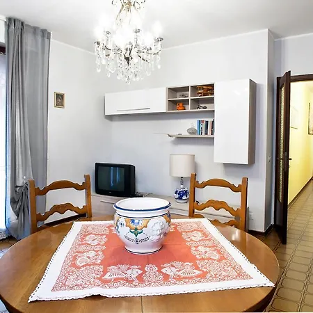 Lice Apartment Collecchio