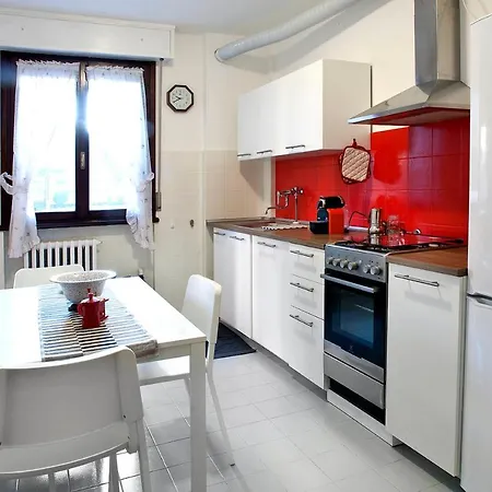 Lice Apartment