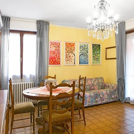 Apartment Lice Collecchio
